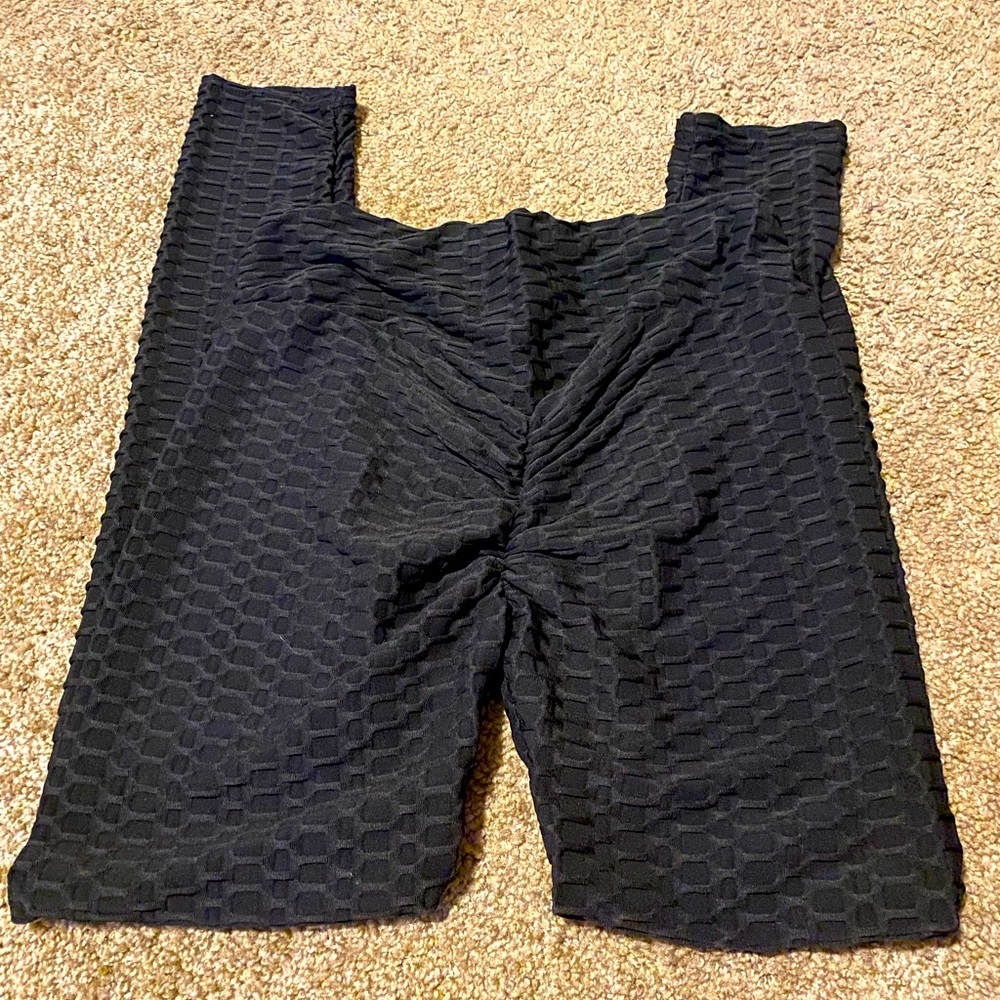 TikTok Leggings! Never worn! Midnight Black!